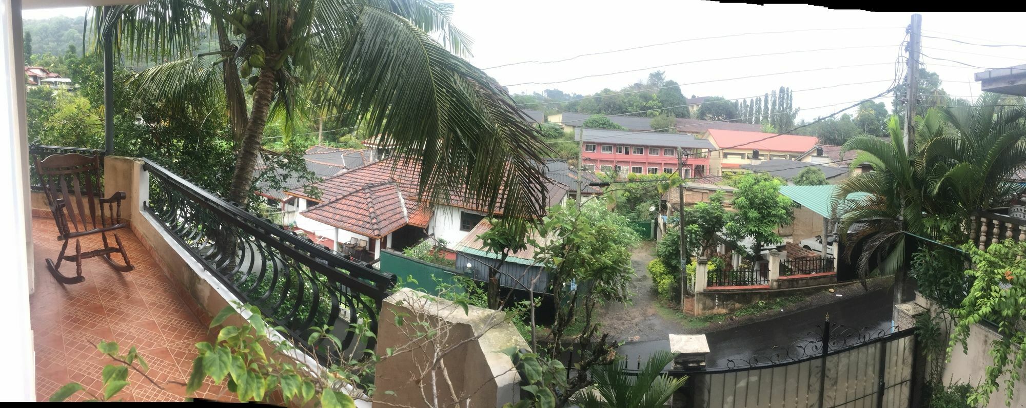 Resident View Homestay Kandy Bagian luar foto