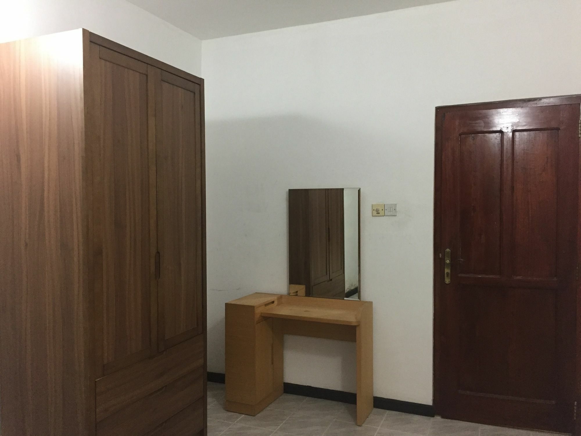 Resident View Homestay Kandy Bagian luar foto