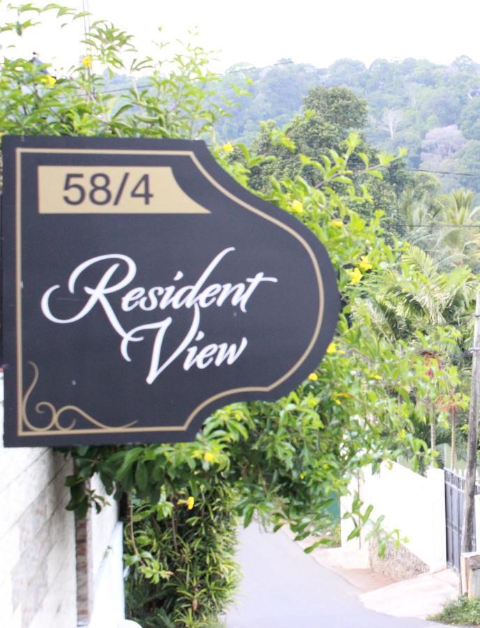 Resident View Homestay Kandy Bagian luar foto