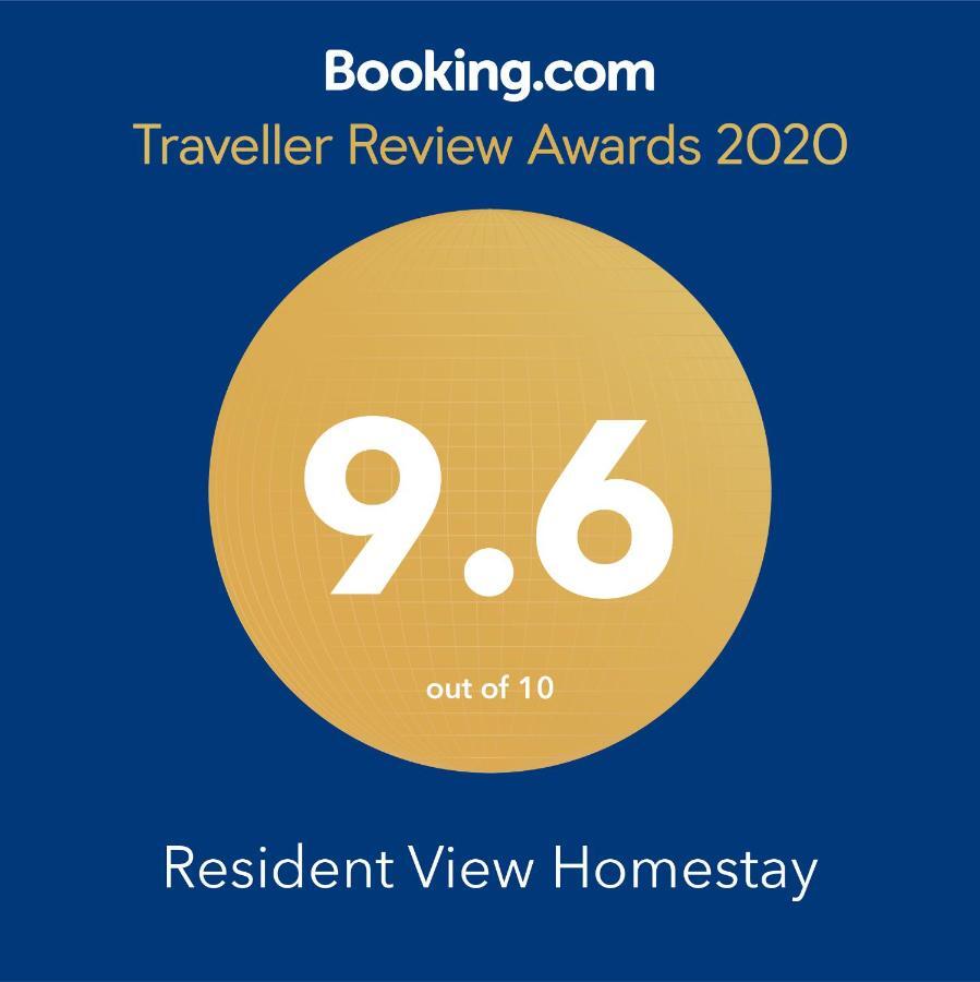 Resident View Homestay Kandy Bagian luar foto